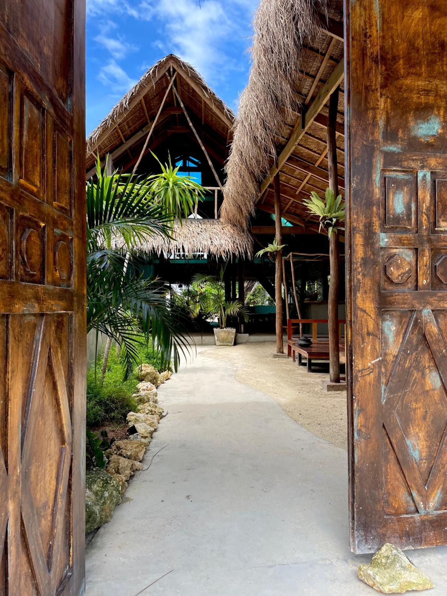 La Boheme Boutique Glamping Hotel General Luna  Bagian luar foto